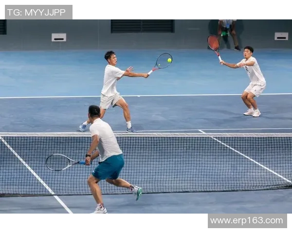 武汉网球队的盯防策略分析与比赛表现的得失总结